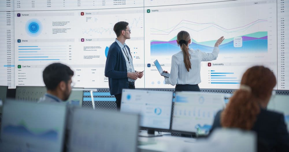 How Leaders Turn Data Into Better Business Decisions